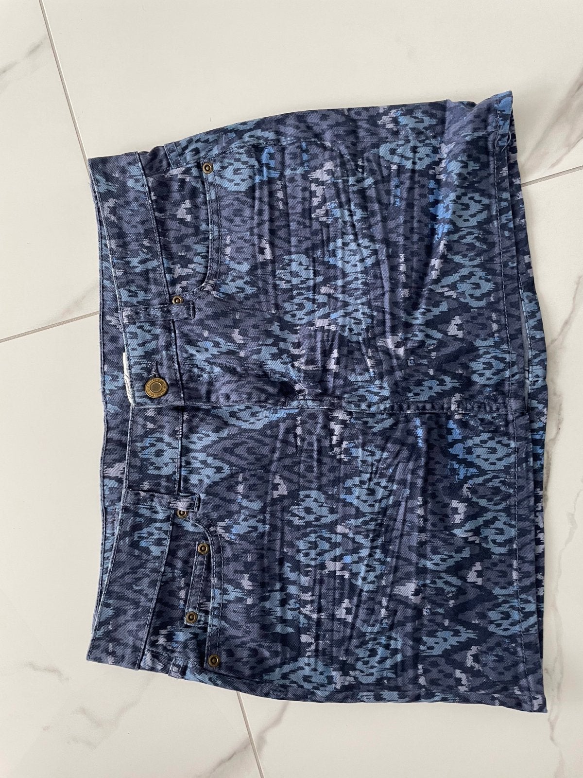 Blauwe spijkerrok met print H&M maat 40, Maat 38/40 (M), Blauw, Ophalen of Verzenden, Zo goed als nieuw