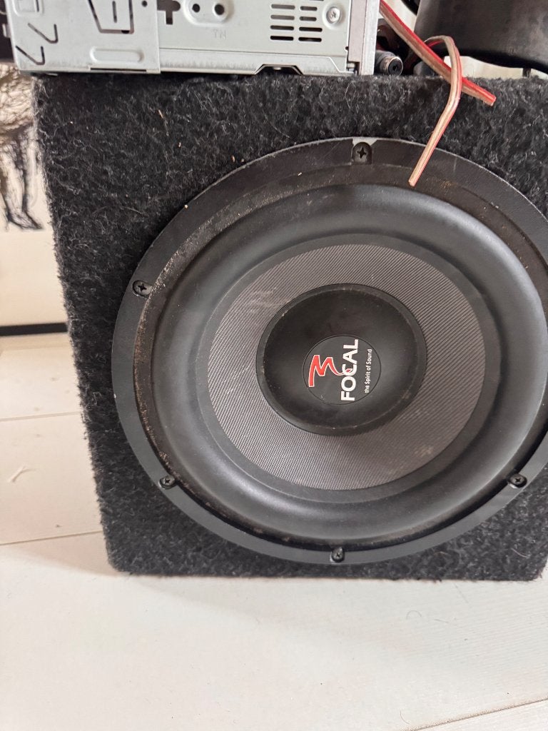 Focal subwoofer, Subwoofer, Zo goed als nieuw, 120 watt of meer, Ophalen