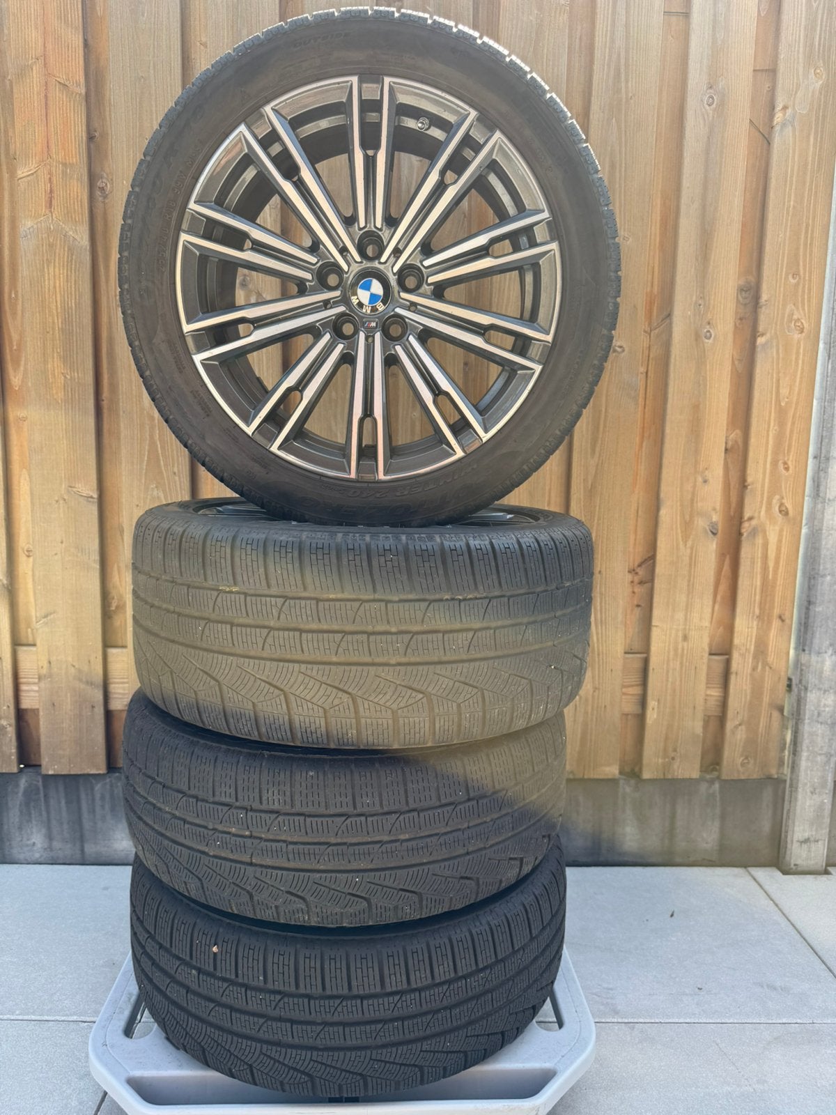 ORIGINELE BMW 18” 790M PIRELLI WINTERSET ZEER NETTE STAAT, Ophalen, 215 mm, Nieuw, 17 inch