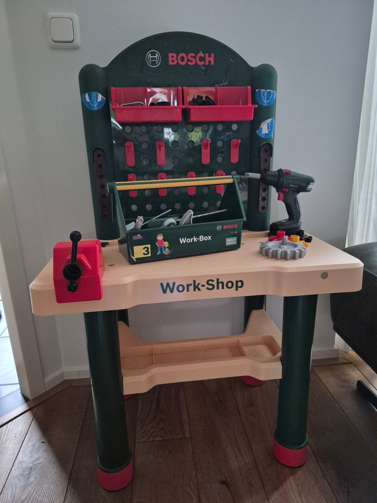 Bosch Werkbank voor kinderen met accessoires, Ophalen, Gebruikt, Bouwen