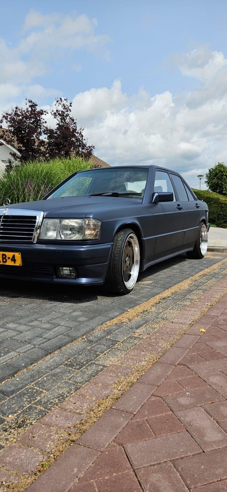 Mercedes-Benz 190-Serie 2.0 1985, Achterwielaandrijving, 4 cilinders, Wit, 1200 kg