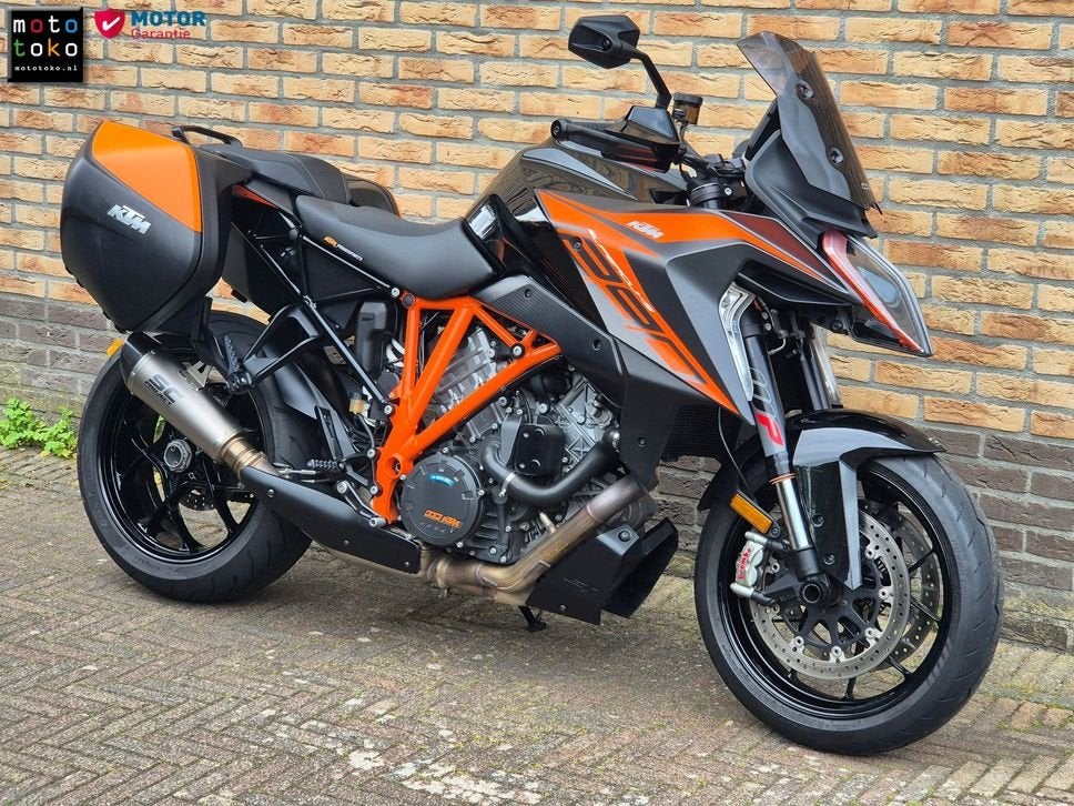 KTM 1290 Super Duke GT - Kofferset - SC Project uitlaat, 2 cilinders, KTM, Motorrijbewijs A, Bedrijf
