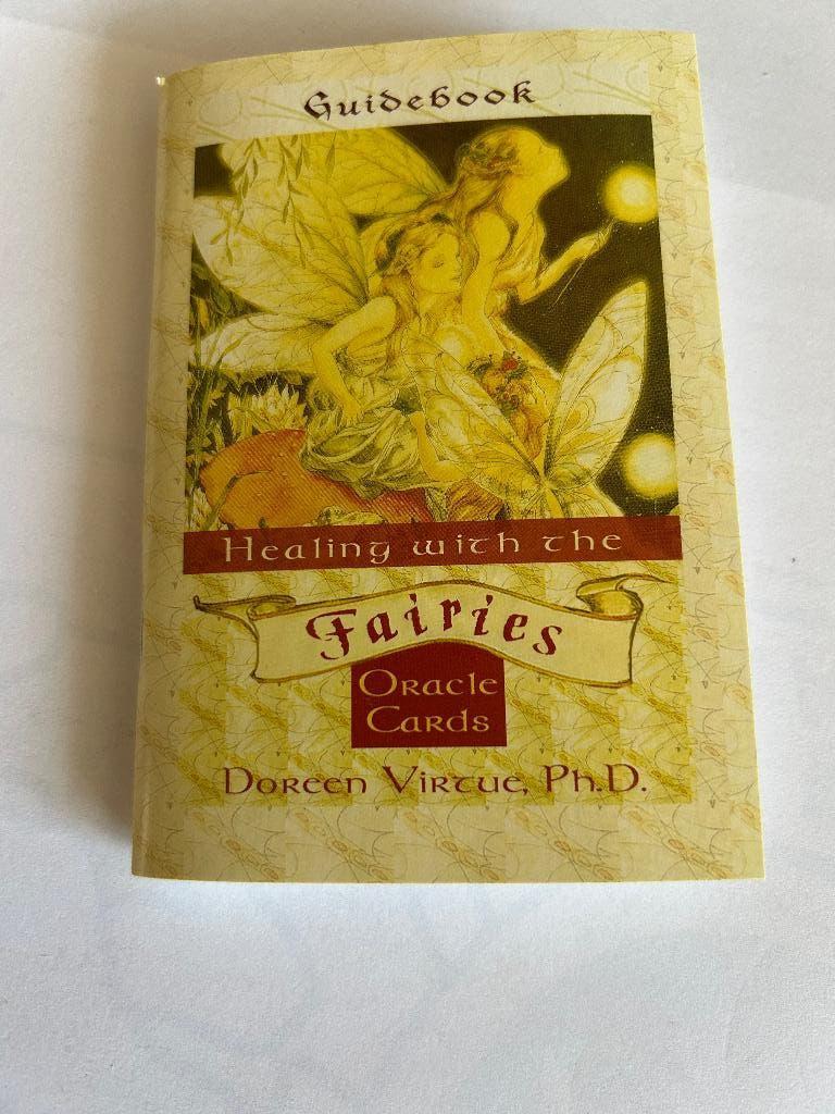 Fairies Oracle Cards by Doreen Vircue, Ophalen of Verzenden, Zo goed als nieuw, Tarot of Kaarten leggen, Overige typen