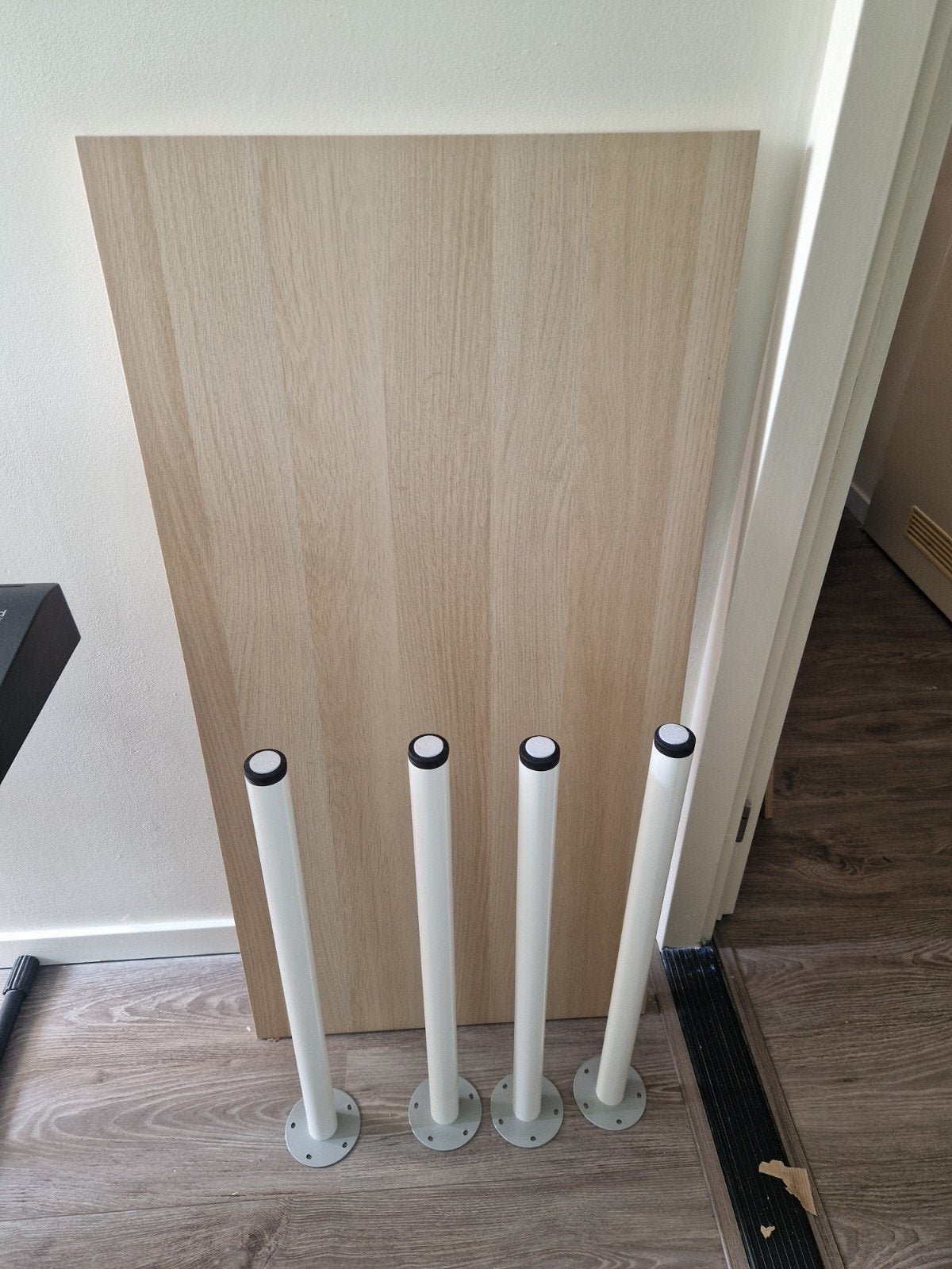 Ikea table/ desk, 100 tot 150 cm, Nieuw, 50 tot 100 cm, Tafelblad