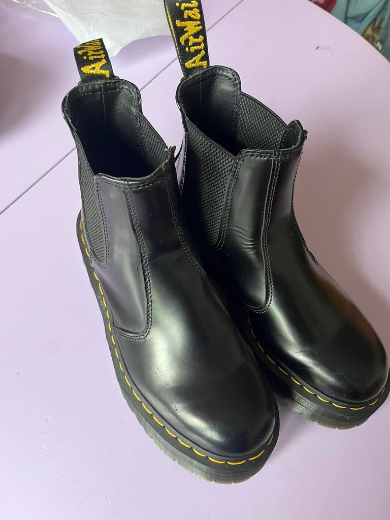Dr martens leer platform chelsea boots maat 40, Zwart, Lage of Enkellaarzen, Ophalen of Verzenden, Zo goed als nieuw