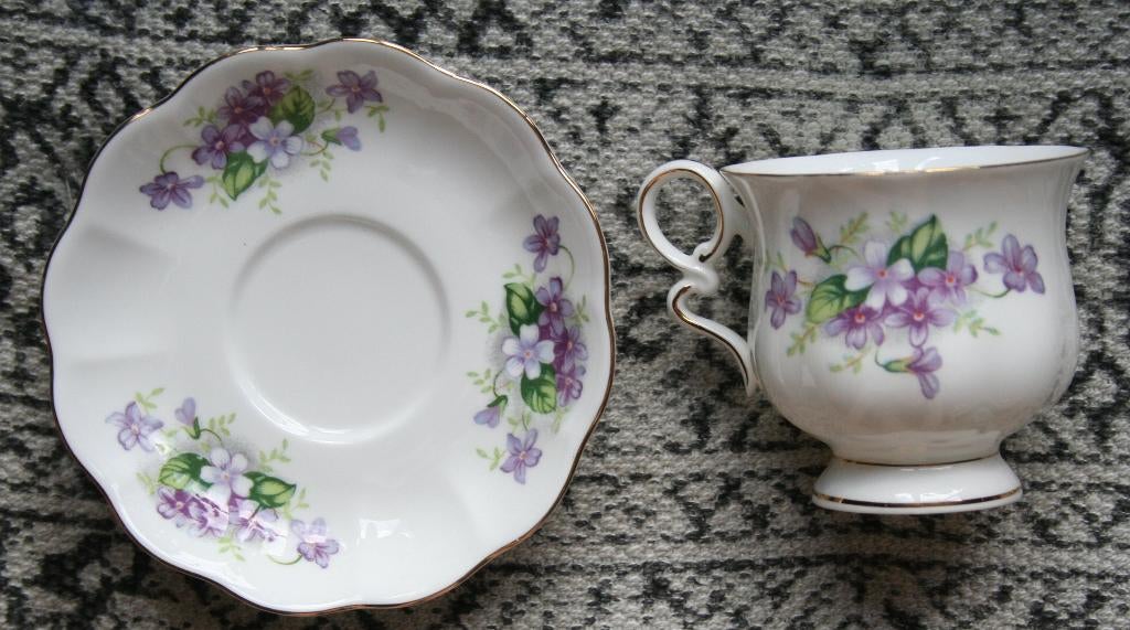 Fine bone China kop en schotel ROYAL ASCOT porselein, Verzamelen, Porselein, Kristal en Bestek, Verzenden, Zo goed als nieuw, Porselein