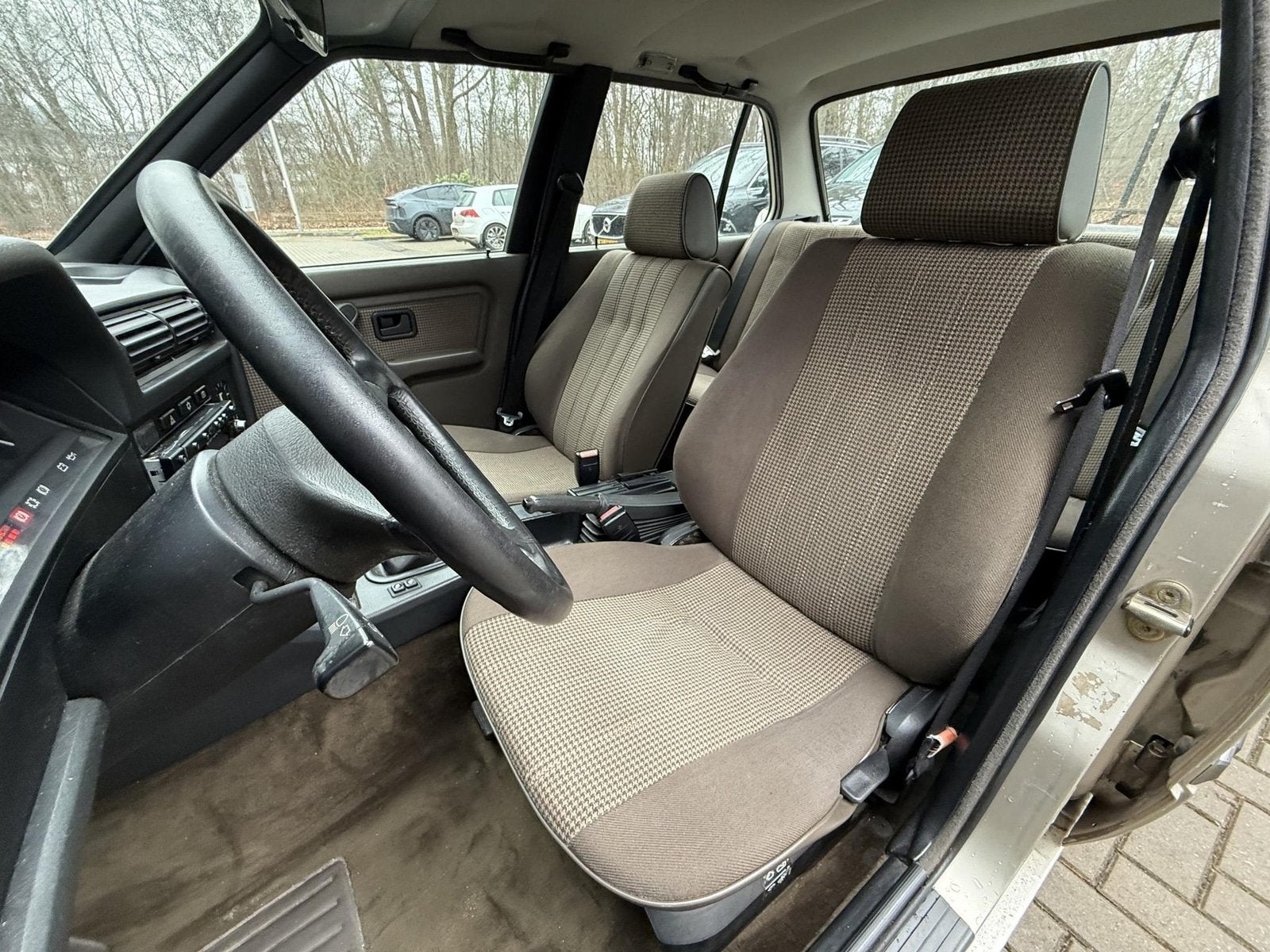 BMW 3 Serie 325i (bj 1985), foto 9