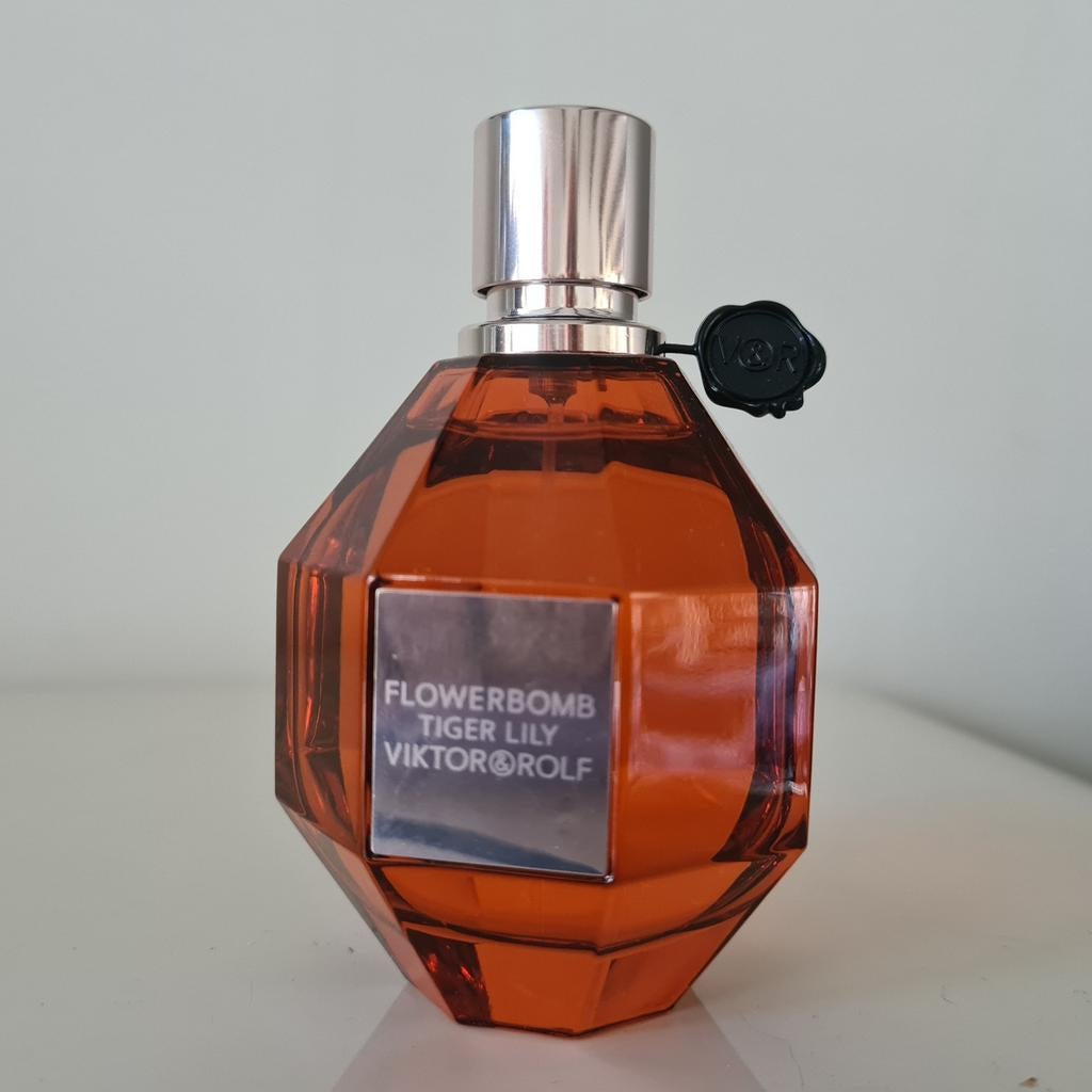 100 ml Viktor en rolf flowerbomb tiger lily eau de parfum, Ophalen of Verzenden, Nieuw