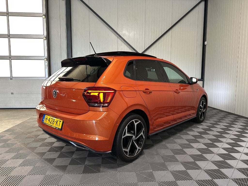 Volkswagen Polo 1.0 TSI | Highline R-Line 5-Drs | Pano | Nav, Auto's, Voorwielaandrijving, Gebruikt, Euro 6, 1055 kg
