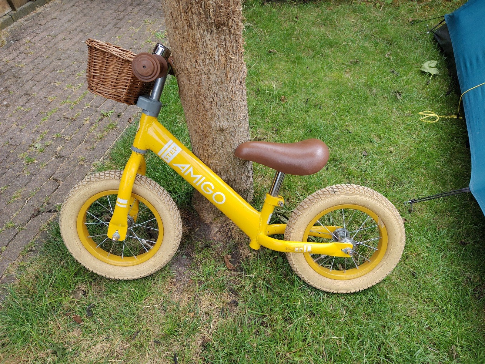 Amigo loopfiets 12 inch met mandje, Fietsen en Brommers, Ophalen, Gebruikt, Minder dan 16 inch, Amigo