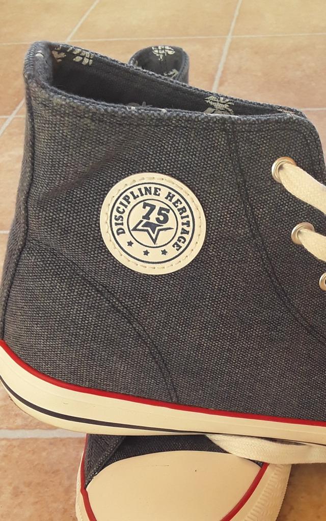 sneakers mat 45, Ophalen of Verzenden, Nieuw