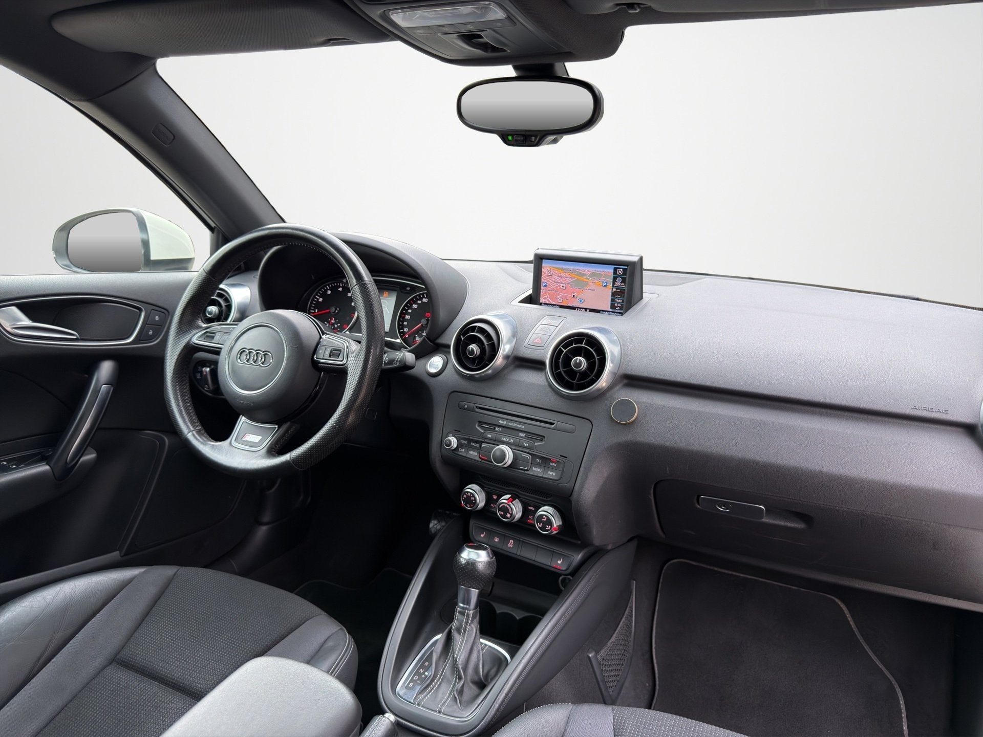 Audi A1 1.4 TFSI Pro Line S Automaat|Panoramadak|Kuipstoelen, Auto's, 4 cilinders, 4 stoelen, Leder en Stof, 1100 kg