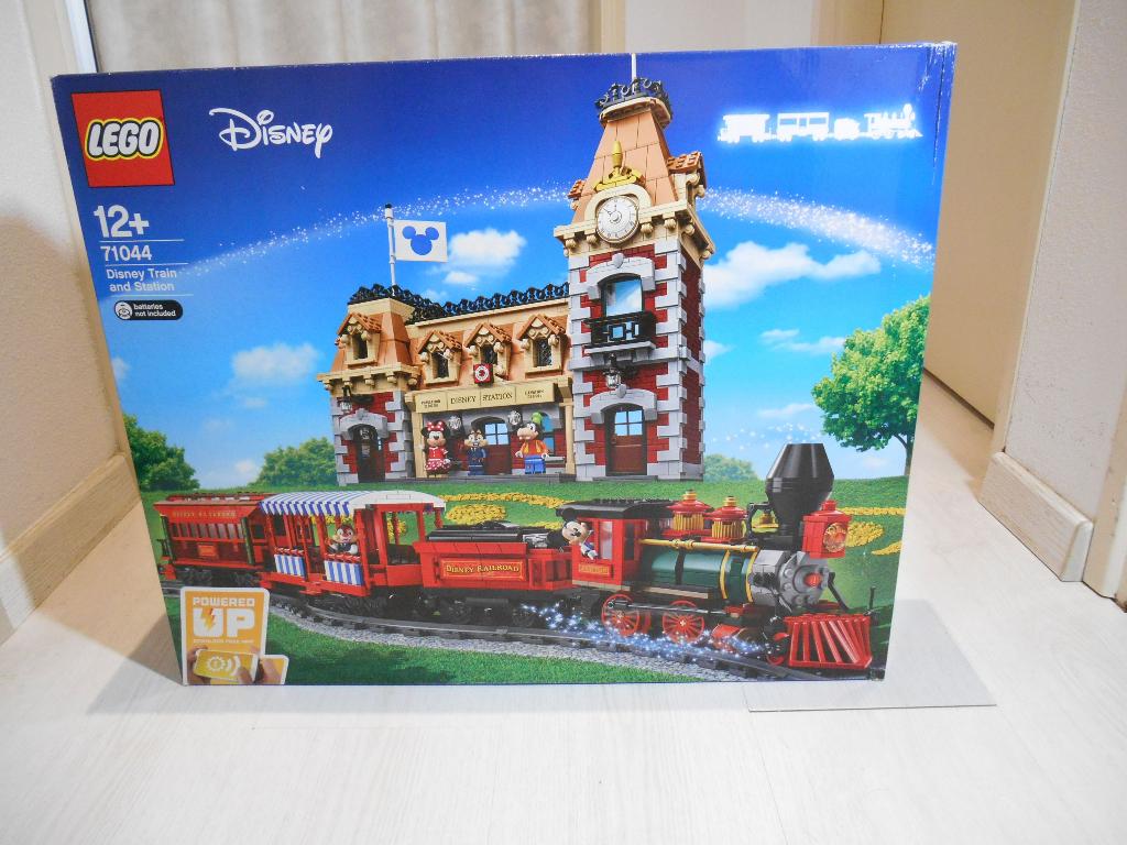 Lego 71044  Disney Train & Station Nieuw en Geseald, Ophalen of Verzenden, Nieuw, Lego