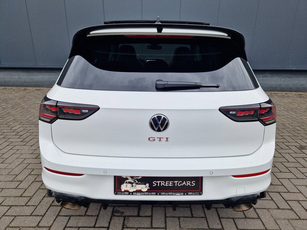 Volkswagen Golf 8.5 2.0 TSI GTI Clubsport /Akrapovic /FULL O, 12 maanden, Gebruikt, Zwart, 4 cilinders
