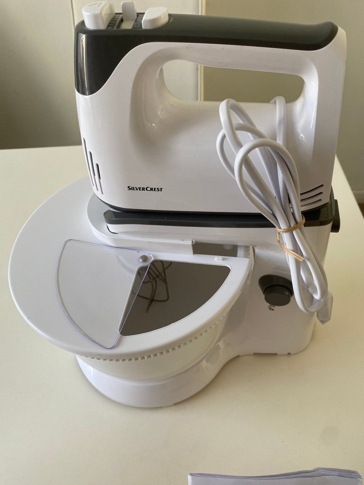 Silver crest Handmixer met mengkom 1 keer gebruikt, Ophalen of Verzenden, Zo goed als nieuw, 3 snelheden of meer