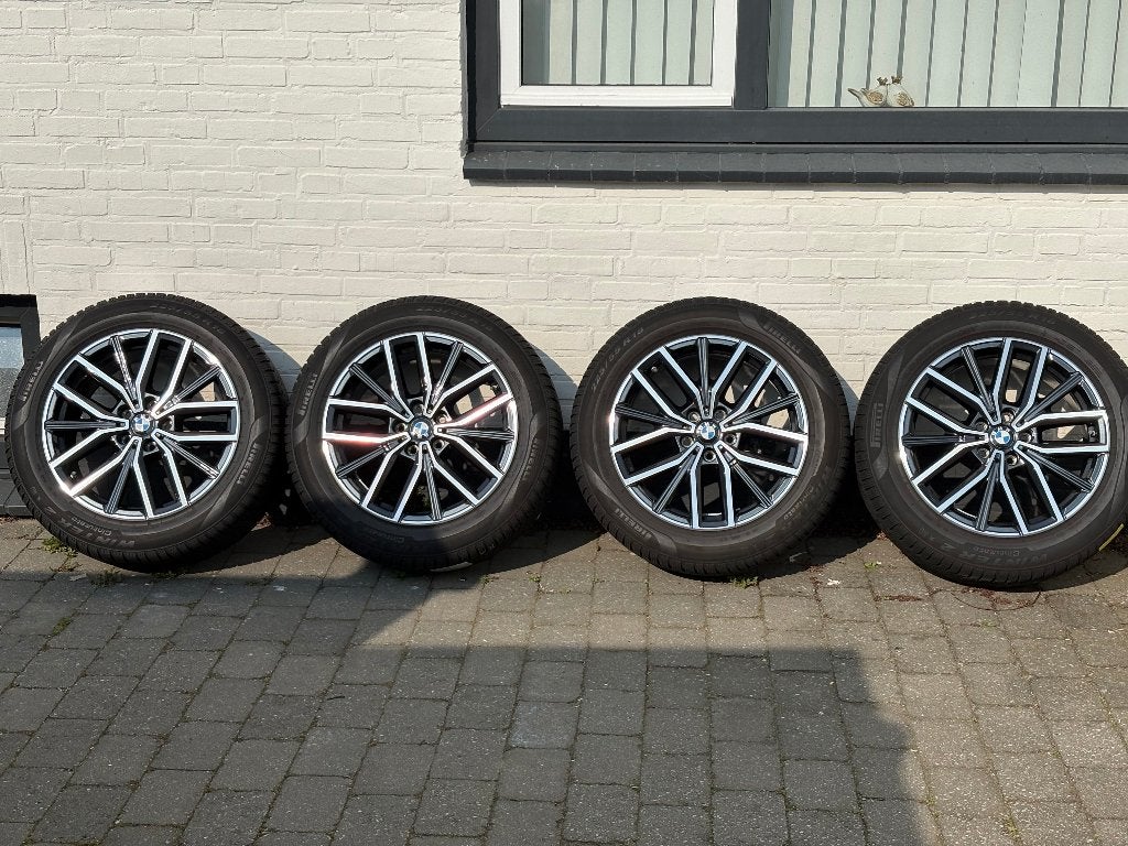 Orginele BMW Winterbanden set, Auto-onderdelen, Banden en Velgen, Ophalen, 18 inch, Gebruikt, Banden en Velgen