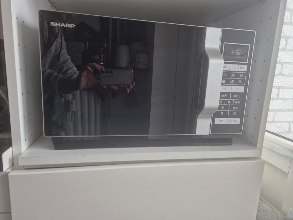 Sharp R860S Vrijstaand Combi Magnetron 25L, Ophalen, Combimagnetron, Zo goed als nieuw, Draaiplateau