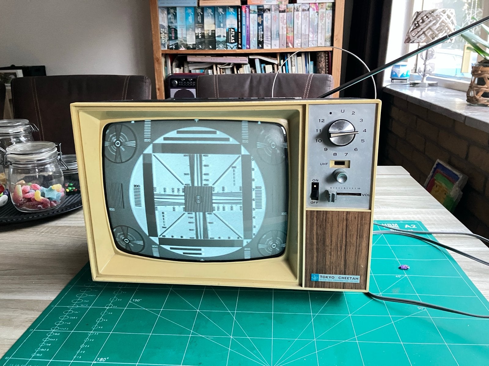 Vintage Tokyo Cheetah TV 31 cm - Zwart-wit televisie, Ophalen, Gebruikt, Minder dan 40 cm, Overige merken