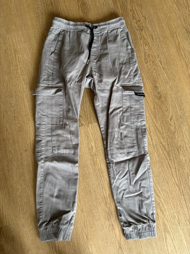 Broek Daily aesthetik maat s, Overige maten, Ophalen of Verzenden, Zo goed als nieuw, Daily Aesthetikz