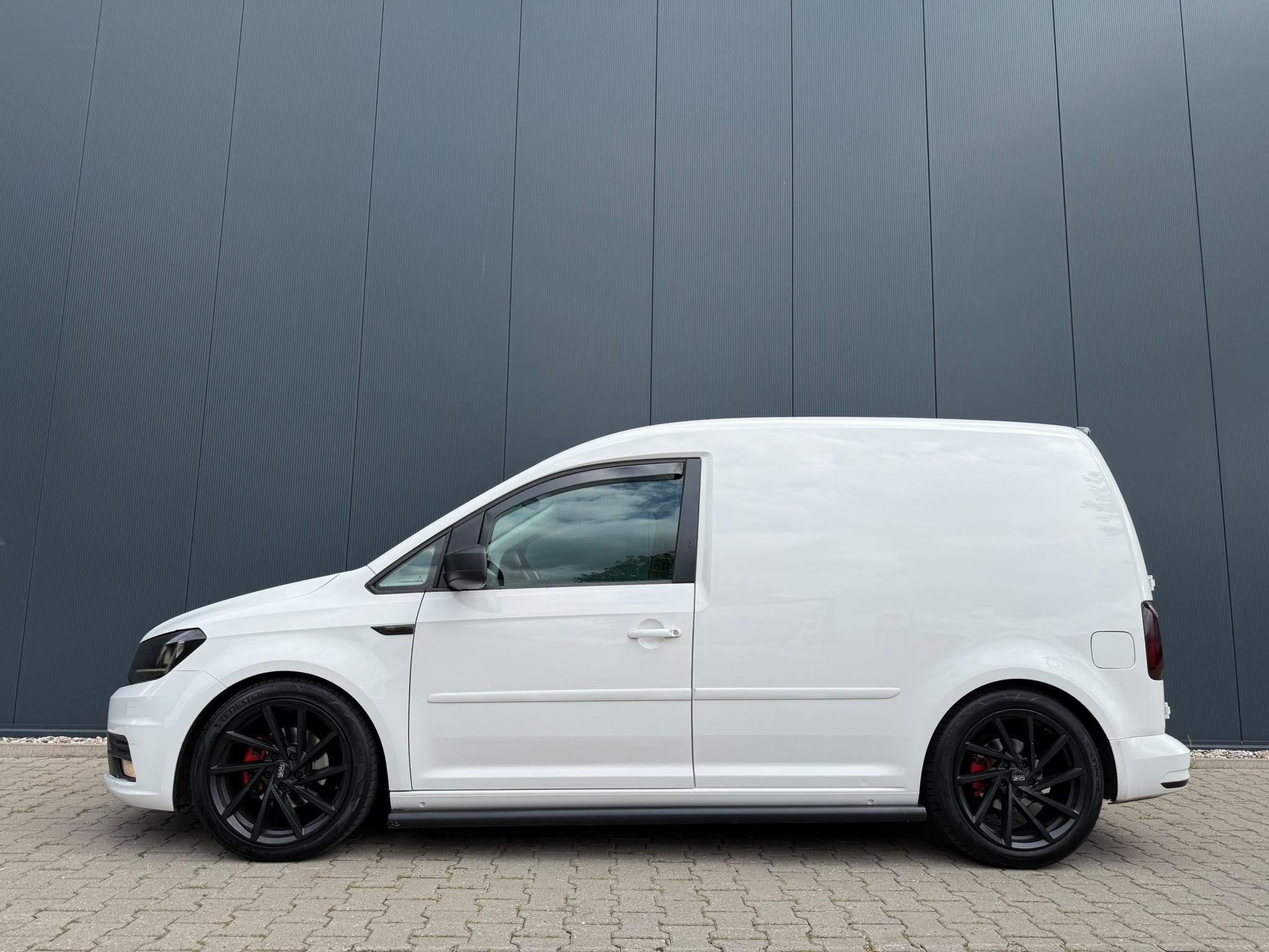 Volkswagen Caddy 2.0 TDI L1H1 BMT Highline Navi / 18 ich / v, Auto's, Voorwielaandrijving, Stof, Gebruikt, 4 cilinders