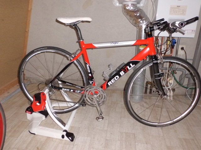 Elite Qubo fluid fietstrainer, Fietsen en Brommers, Aluminium, Zo goed als nieuw, Meer dan 20 versnellingen, Ophalen