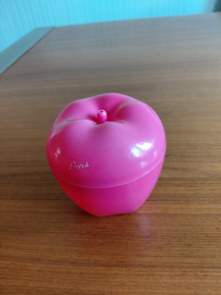 Bewaarbakje voor een appel. Roze., Kunststof, Overige typen, Nieuw, Ophalen of Verzenden
