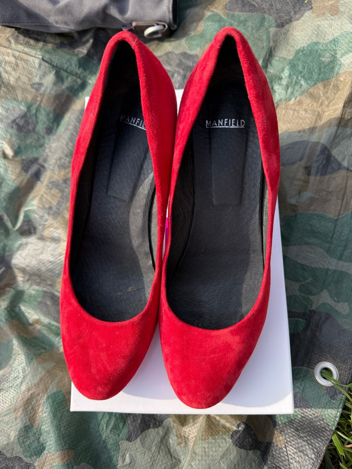 Manfield rode hakken - Maat 40, Kleding | Dames, Ophalen of Verzenden, Gedragen, Rood, Pumps