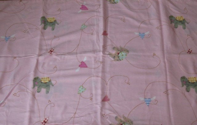 Vintage lap Ikea stof Fabler Hjärta roze met olifantjes, Hobby en Vrije tijd, Stoffen en Lappen, Ophalen of Verzenden, Zo goed als nieuw