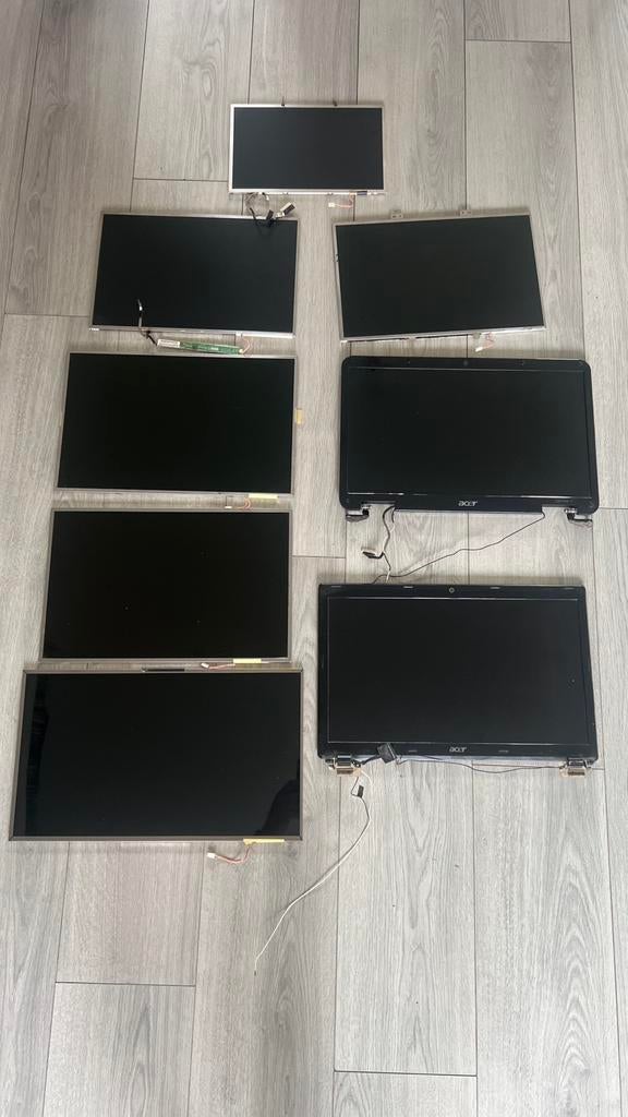 Partij Laptop Schermen (7 stuks) - 14.1", 15.6" & 17" - Acer, Computers en Software, Overige Computers en Software, Zo goed als nieuw