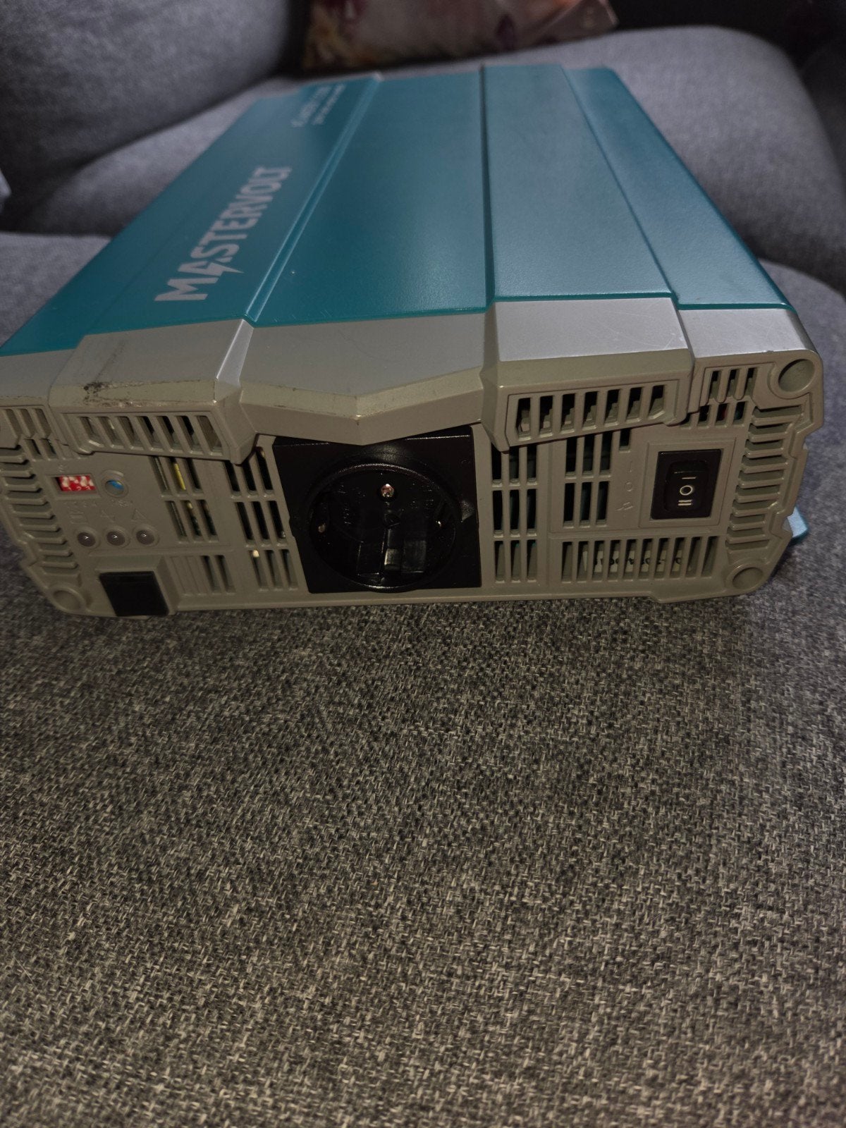 Mastervolt AC Master 12/2000 Pure Sinus Omvormer, Ophalen