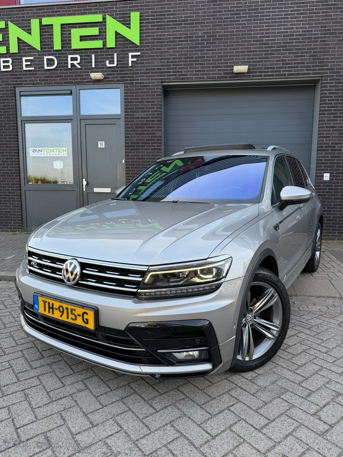 Volkswagen Tiguan 1.4 TSI 150pk 4Motion DSG 2018 Grijs, Auto's, Volkswagen, Automaat, 4 cilinders, 2000 kg, 1395 cc