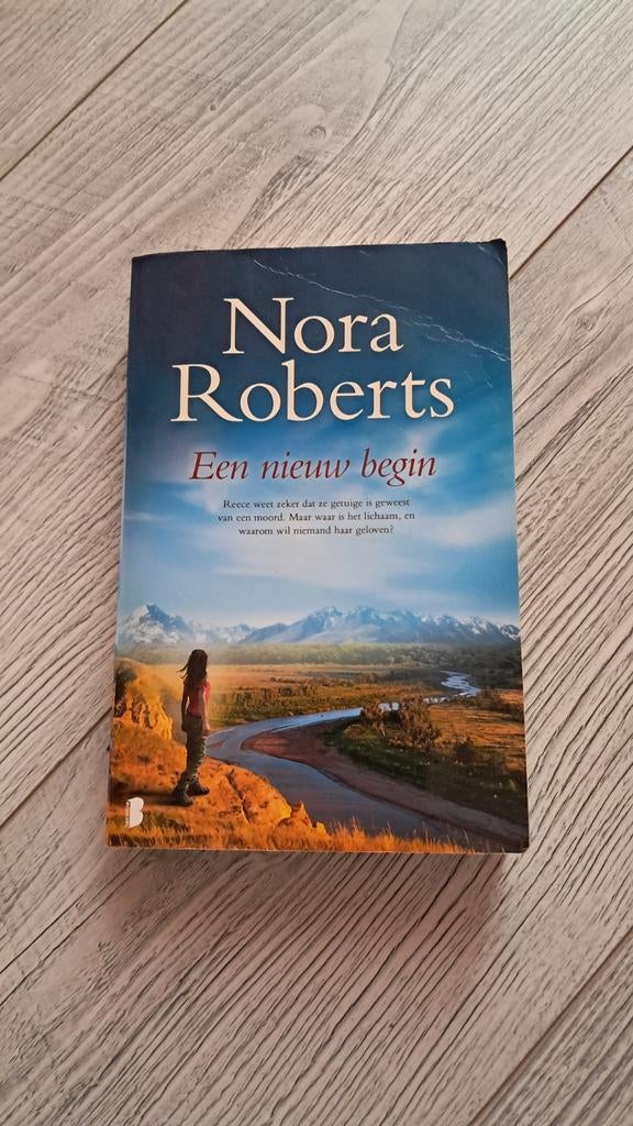 Nora Roberts - Een nieuw begin, Ophalen of Verzenden