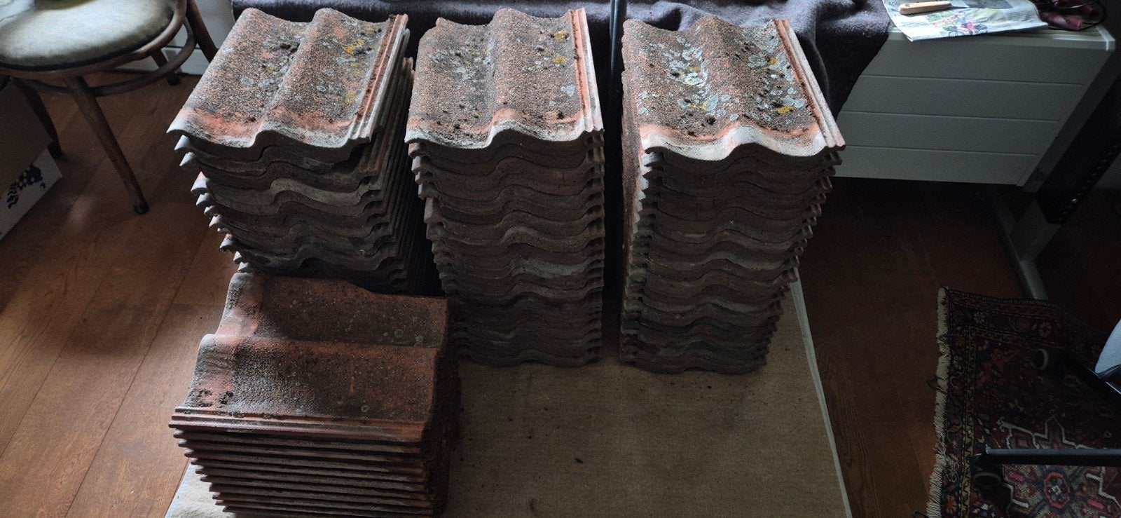 Gebruikte Sneldek dakpannen - ca. 70 stuks, Doe-het-zelf en Verbouw, Dakpannen en Dakbedekking, Ophalen, Gebruikt, Steen of Klei