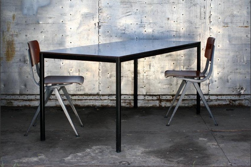 Industrial Vintage eettafel Facet Friso Kramer, Ophalen