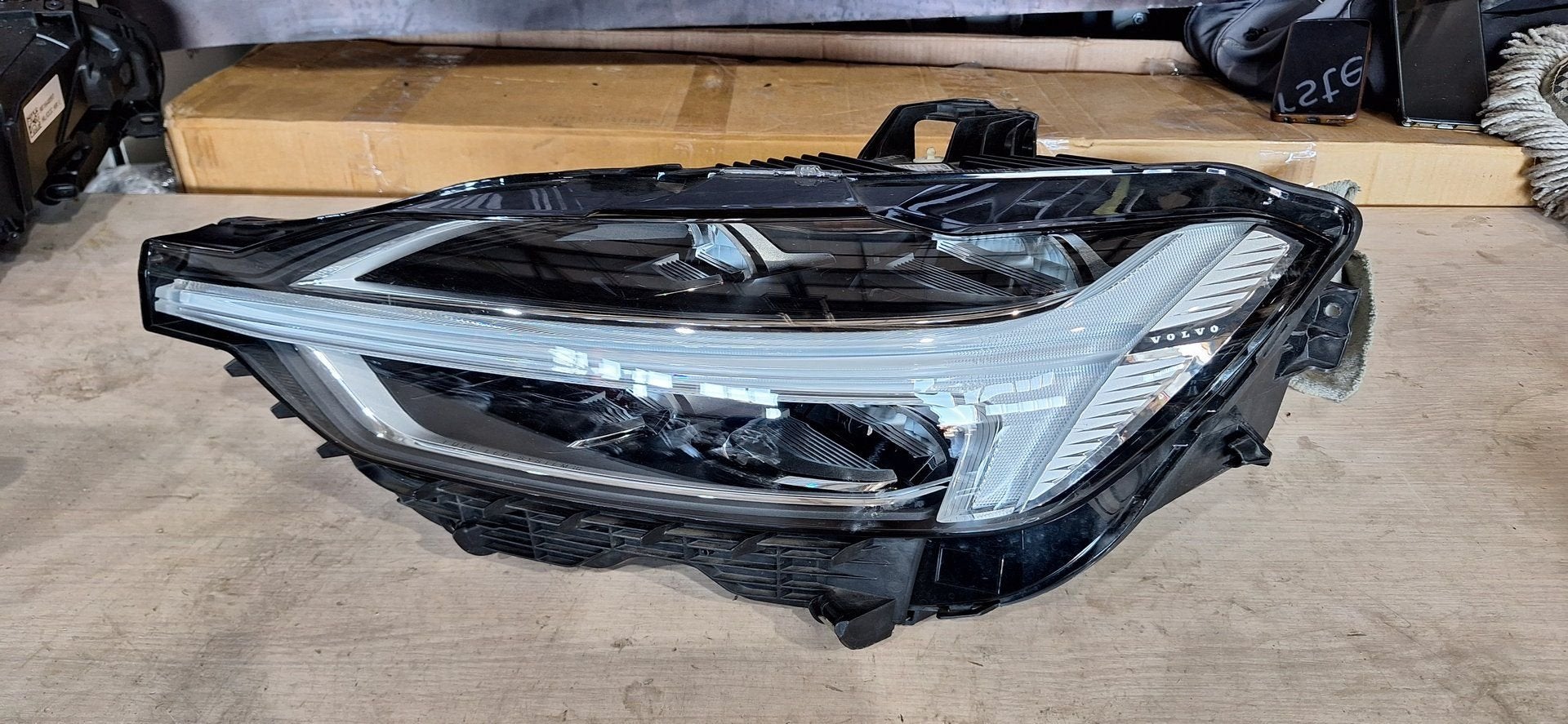 Volvo koplamp LED FULL LHD, Auto-onderdelen, Gebruikt, -, -, Ophalen of Verzenden