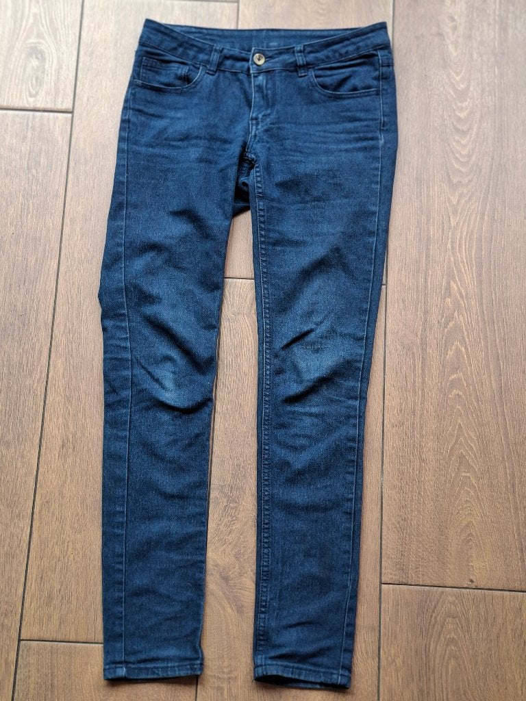 Spijkerbroek. W29, L 32. Skinny. Lengte 100 cm. Taille 80 cm, Blauw, W32 (confectie 46) of kleiner, Ophalen of Verzenden, Zo goed als nieuw