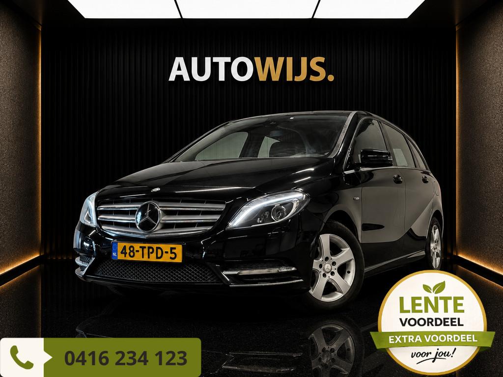 Mercedes-Benz B-klasse 180 Ambition|LEDER|LED|LM-VELG|STOELV, Auto's, Euro 5, 1325 kg, Gebruikt, Zwart