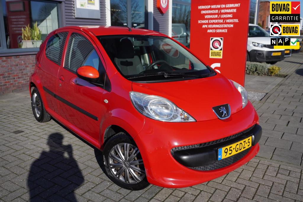 Peugeot 107 1.0-12V XS / Radio / Elektrische ramen / NAP, Voorwielaandrijving, Stof, Gebruikt, Zwart