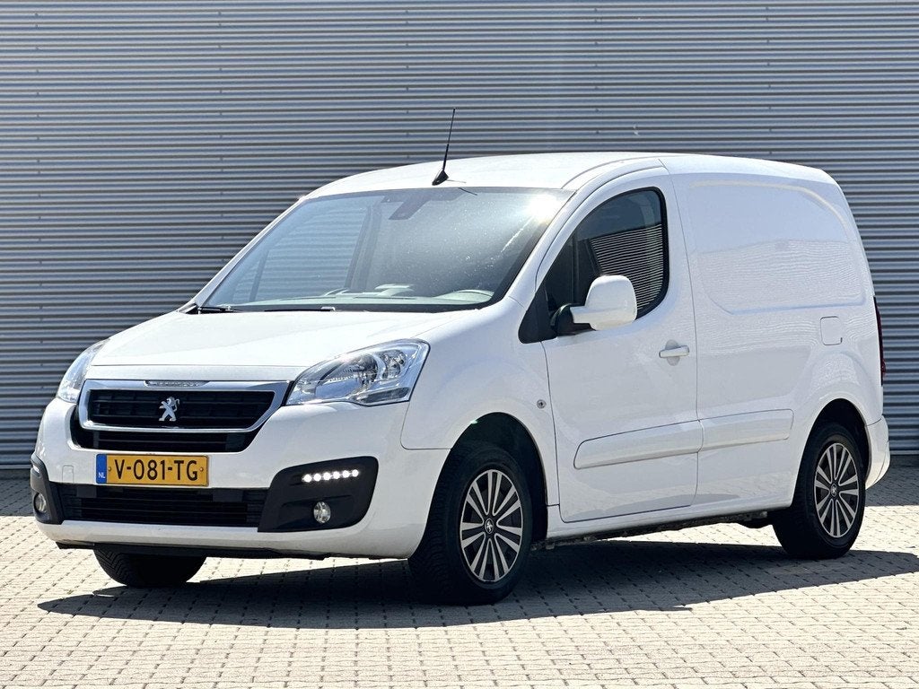 Peugeot Partner 120 1.6 BlueHDi 75 L1 Airco|Carplay|Cruise|N, Auto's, Bestelauto's, Bedrijf, Te koop, ABS, Achteruitrijcamera