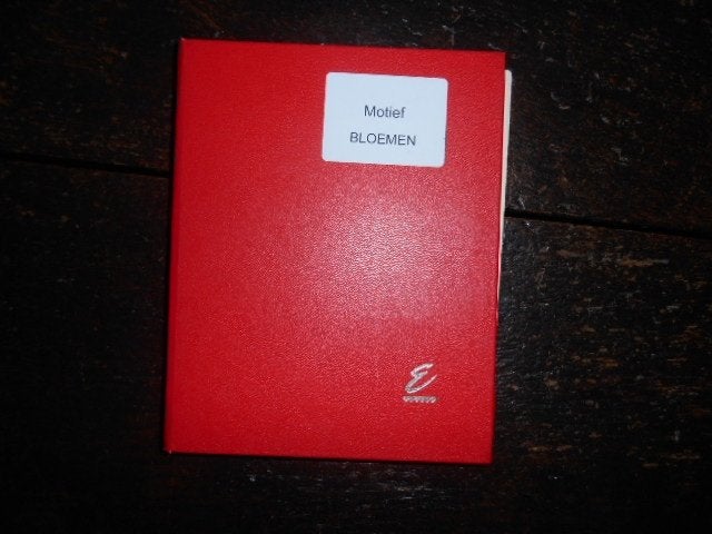 Stokboek met thema zegels bloemen, Ophalen of Verzenden, Buitenland