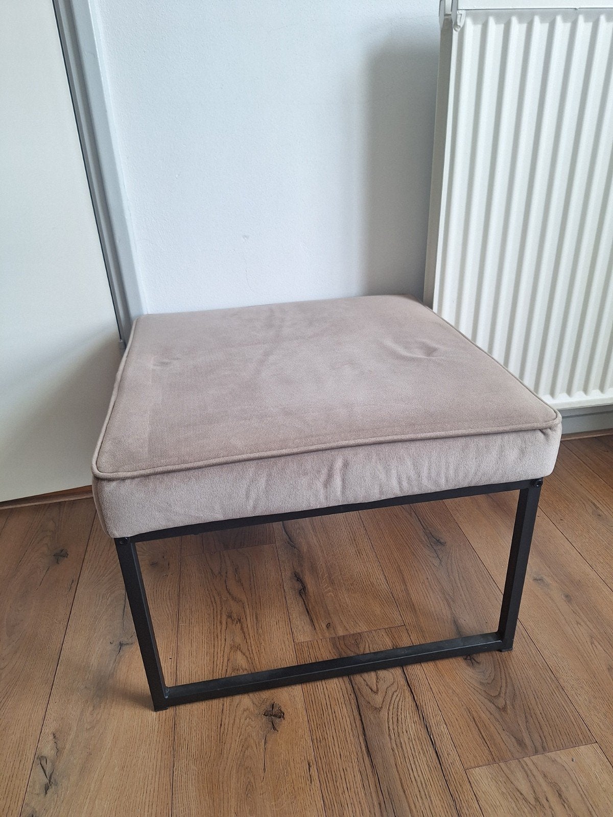 Poef Pien van Karwei - 60x60x45 cm, Ophalen, Gebruikt, Stof, 50 tot 75 cm
