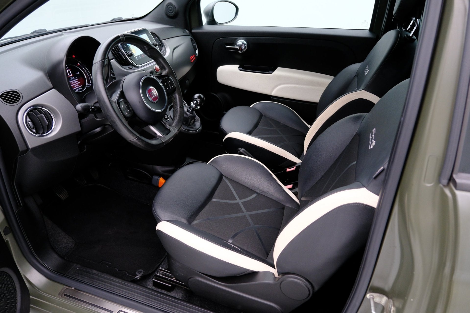 Fiat 500 0.9 TwinAir 105pk Turbo Sport 500S -Mat Groen-, Auto's, Voorwielaandrijving, Gebruikt, Leder en Stof, Origineel Nederlands
