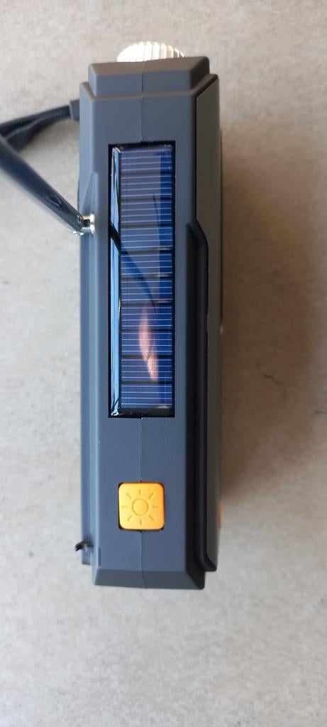 Nieuw ** Noodradio lamp oplaadbare powerbank etc, Ophalen of Verzenden, Nieuw, Radio