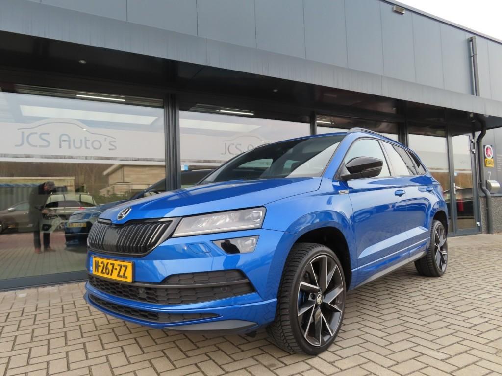 Skoda KAROQ 1.5 TSI Sportline Business Led Pano Trekhaak 202, Euro 6, 4 cilinders, Blauw, 19 km/l