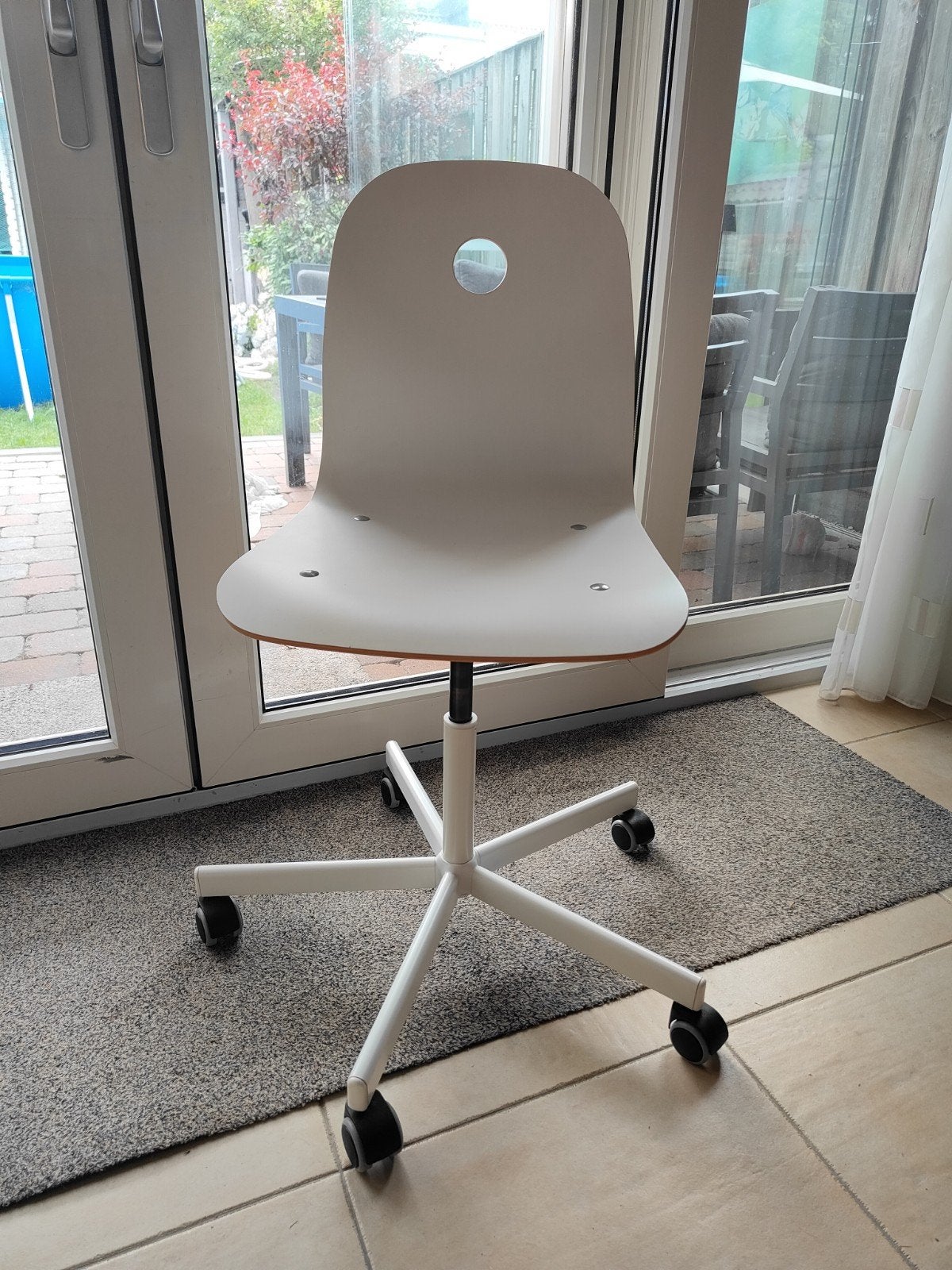 IKEA Sibben/Valfred bureaustoel wit, in hoogte verstelbaar, Ophalen