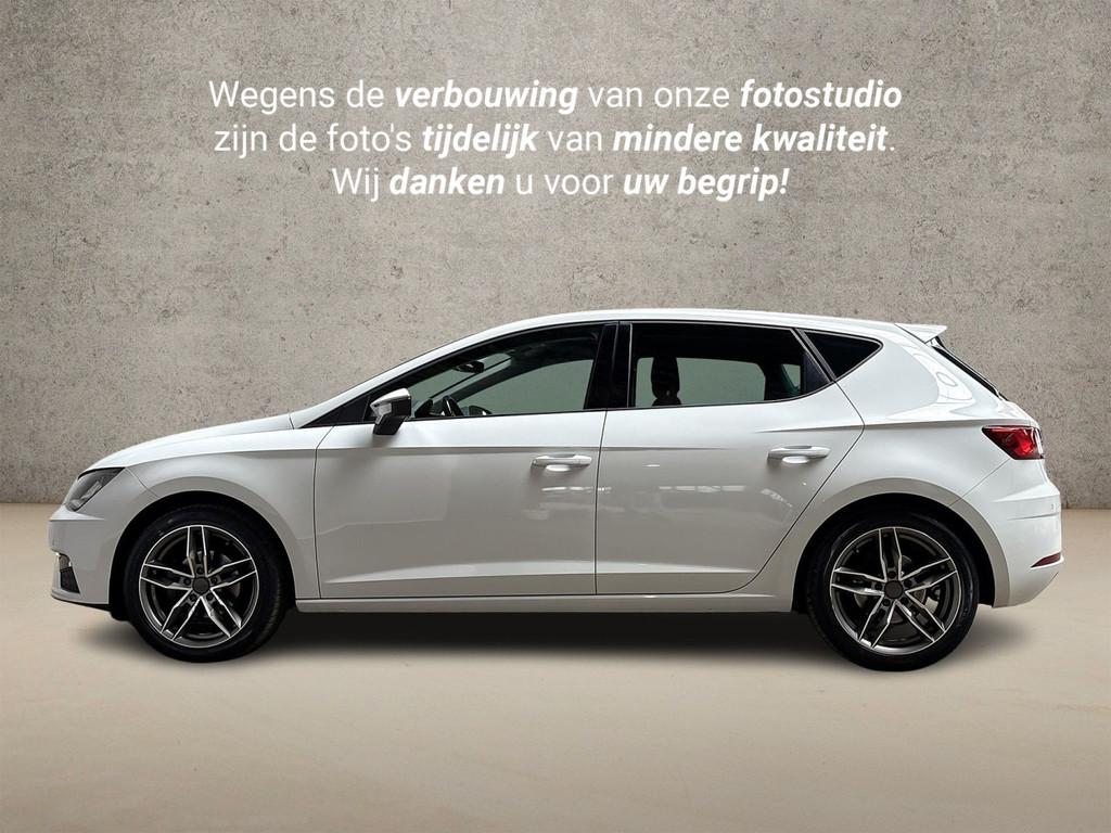SEAT Leon 1.0 TSI Intense Sport (APPLE CARPLAY, NAVIGATIE, C, Auto's, Voorwielaandrijving, 12 maanden, Stof, Gebruikt