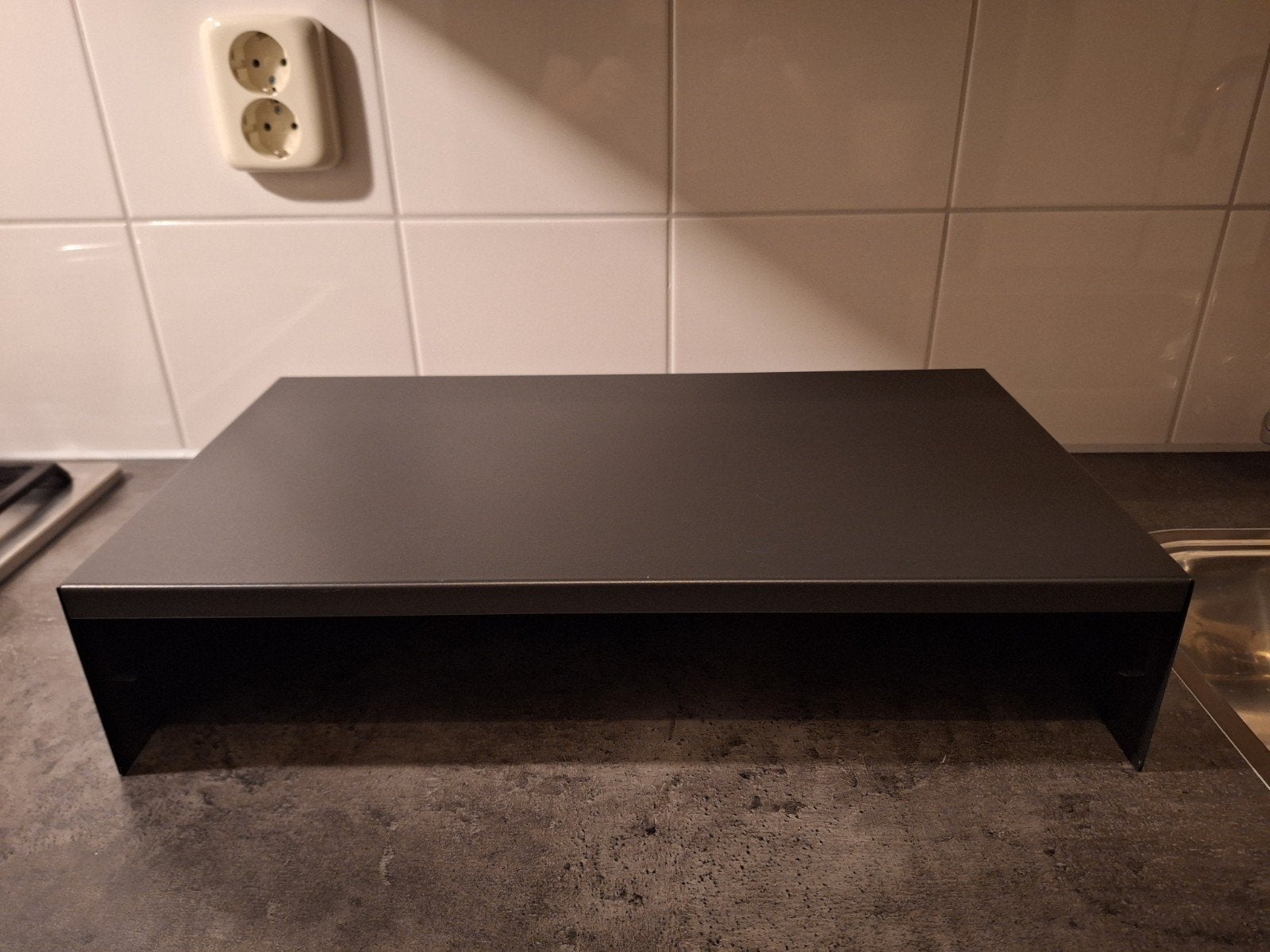 "Elloven" monitorstandaard van IKEA, Computers en Software, Ophalen