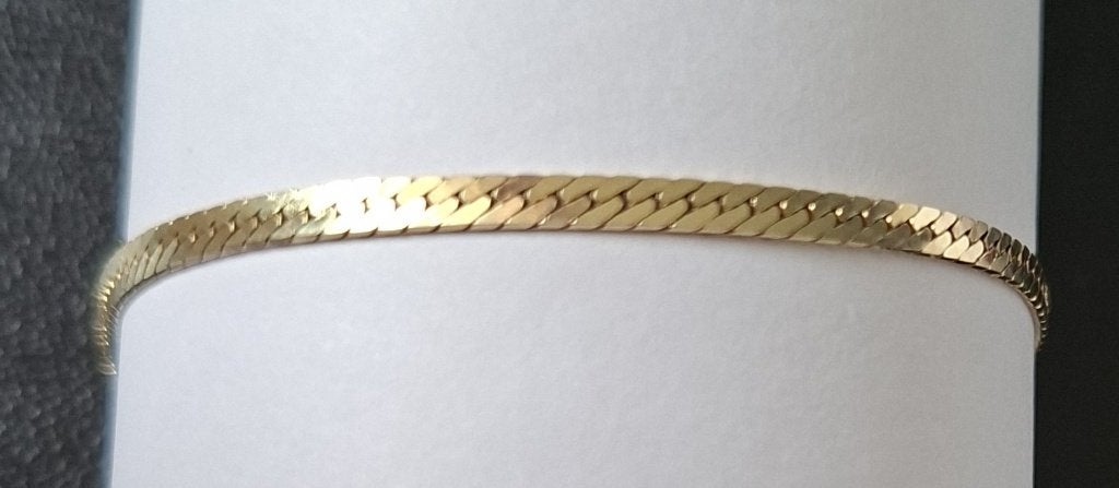 Sierlijke Gouden Armband (585). Lengte 17,5cm. Breedte 2mm., Ophalen of Verzenden, Zo goed als nieuw, Geel, Goud