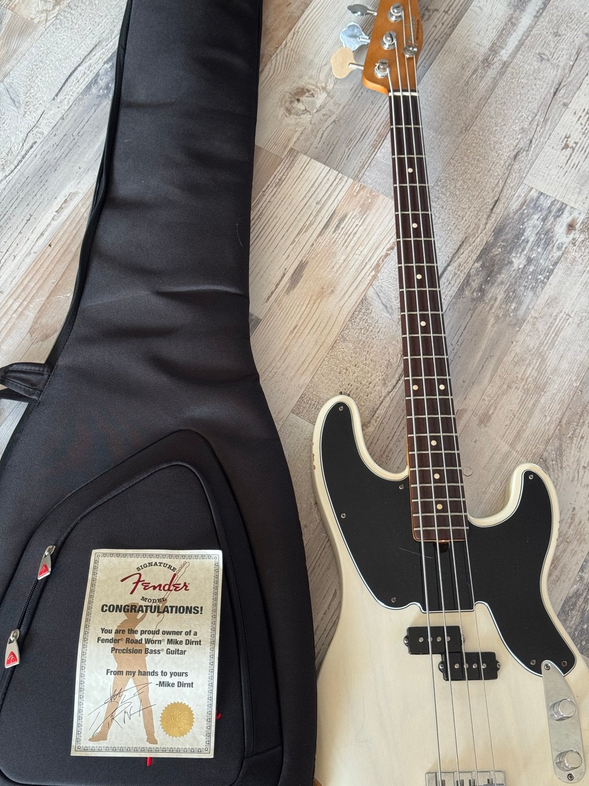 Fender Precision Bass - Mike Dirnt Signature met gigbag, Ophalen, Gebruikt, Elektrisch