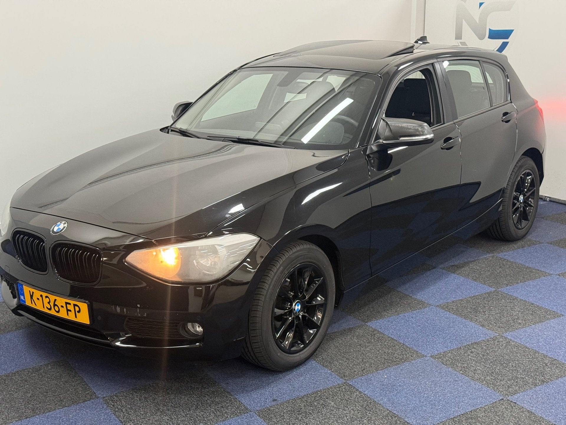 BMW 1-serie 116i Business / SCHUIFKANTELDAK / NETTE AUTO / S, 1-Serie, Gebruikt, 4 cilinders, Cruise Control